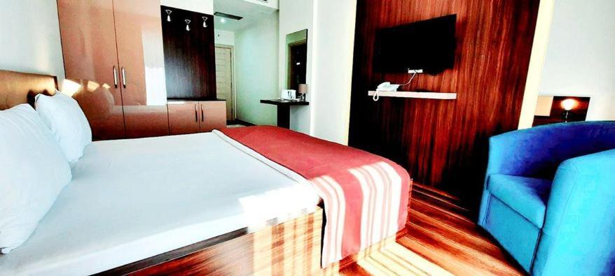 Hotel Doa Skopje Bagian luar foto