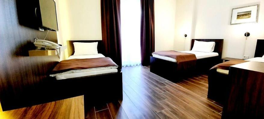 Hotel Doa Skopje Bagian luar foto