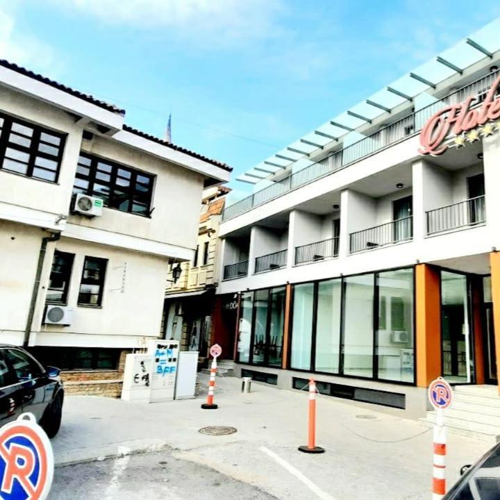 Hotel Doa Skopje Bagian luar foto