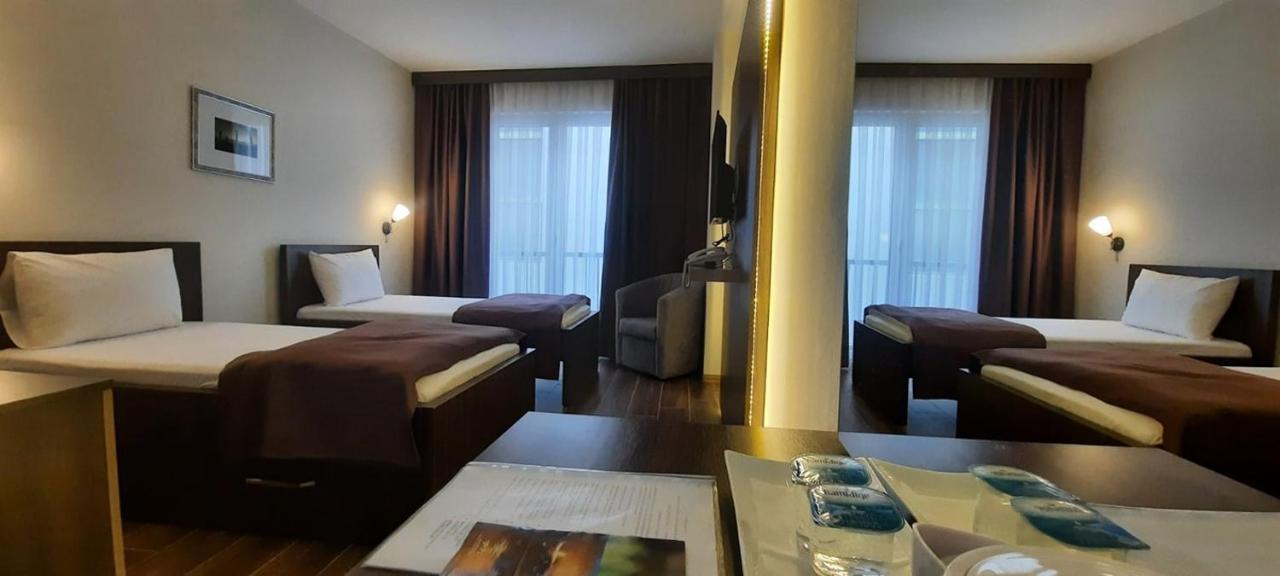 Hotel Doa Skopje Bagian luar foto