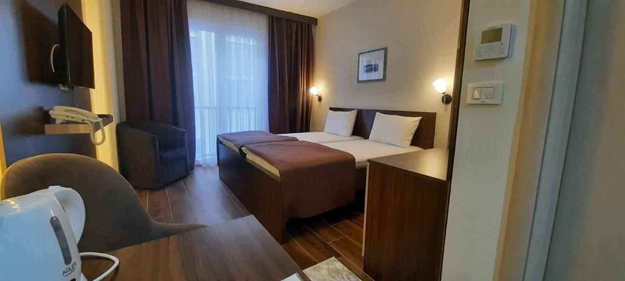 Hotel Doa Skopje Bagian luar foto