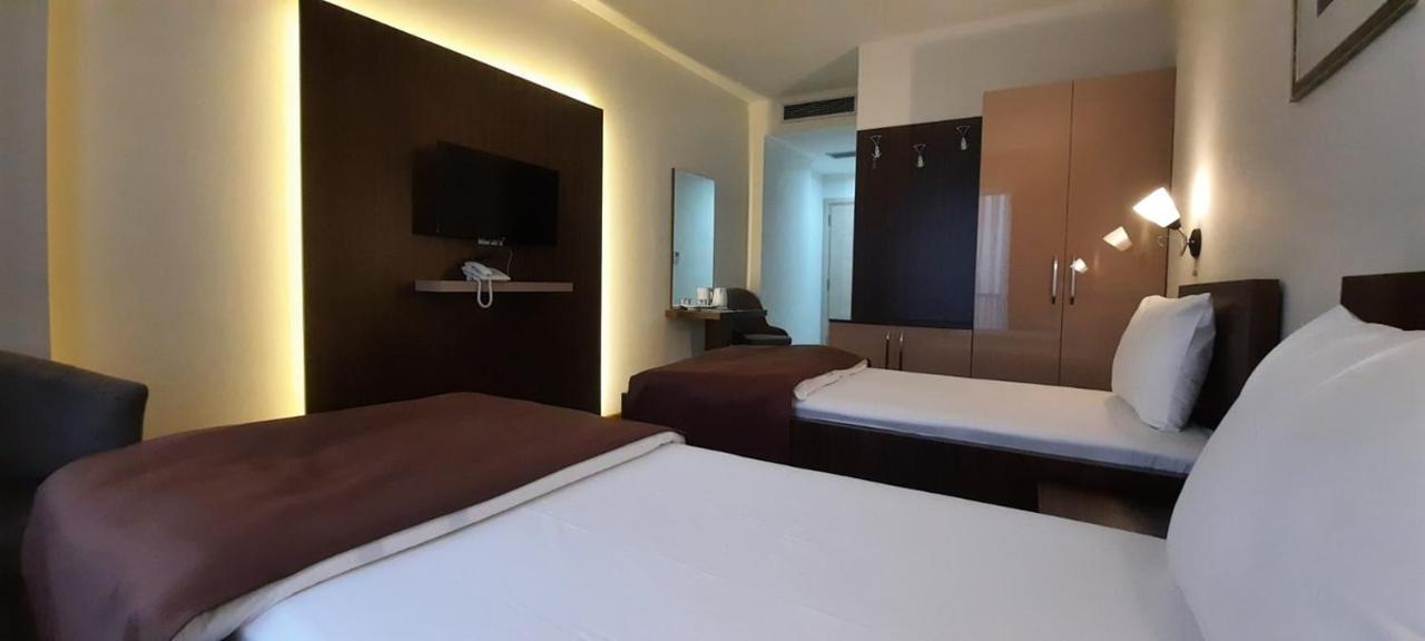 Hotel Doa Skopje Bagian luar foto