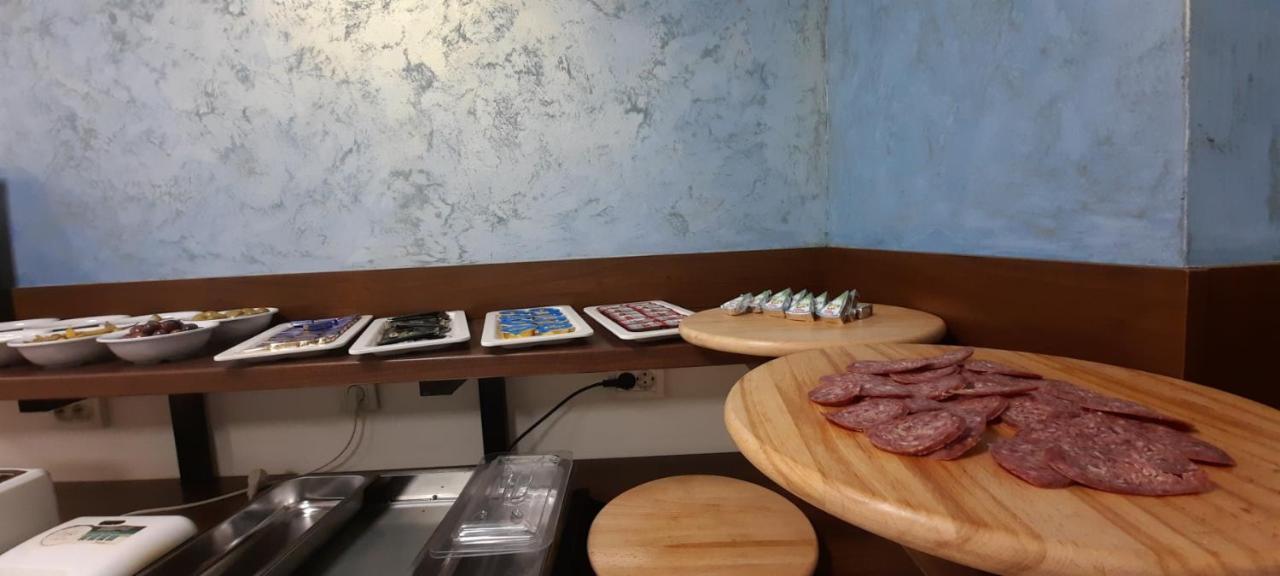 Hotel Doa Skopje Bagian luar foto